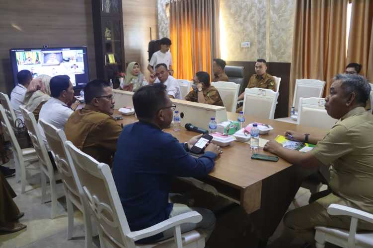 Galeri Pj. Bupati Hadiri Rapat Pengendalian Inflasi Daerah