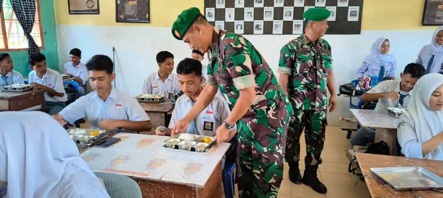 Danramil 15 Hadiri Launching Program Pemberian Makan Bergizi Gratis