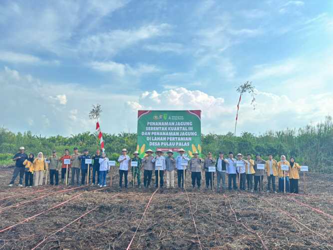 Polres Indragiri Hilir dan Polsek Jajaran Laksanakan Penanaman Jagung Serentak Dukung Program Asta Cita Presiden