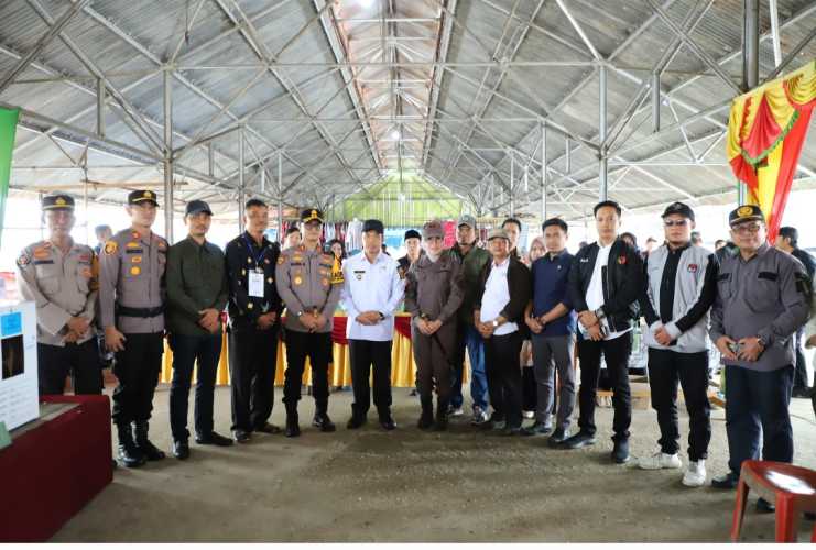 Pj. Bupati Inhil Kunjungi Beberapa TPS Desa Pulau Palas