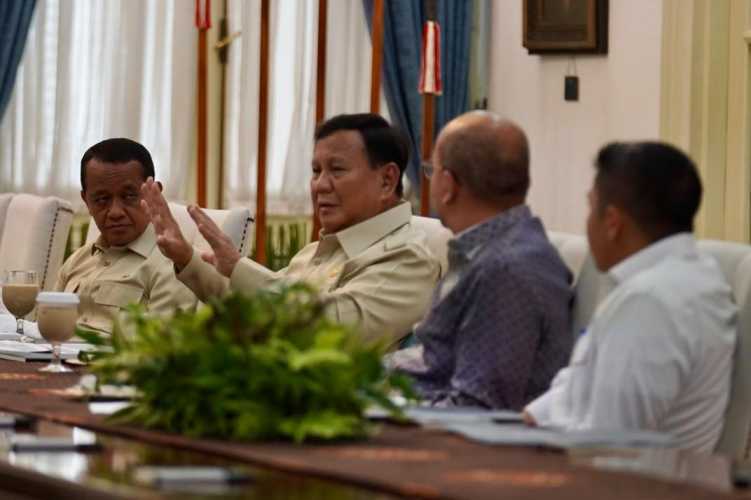 Presiden Prabowo Siapkan Bantuan Pangan dan Subsidi Upah Kuartal IV untuk Jaga Daya Beli Masyarakat