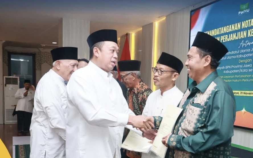 Menteri Nusron Wahid kembali menekankan pentingnya meningkatkan target pendaftaran tanah wakaf di Provinsi Sulawesi Selatan