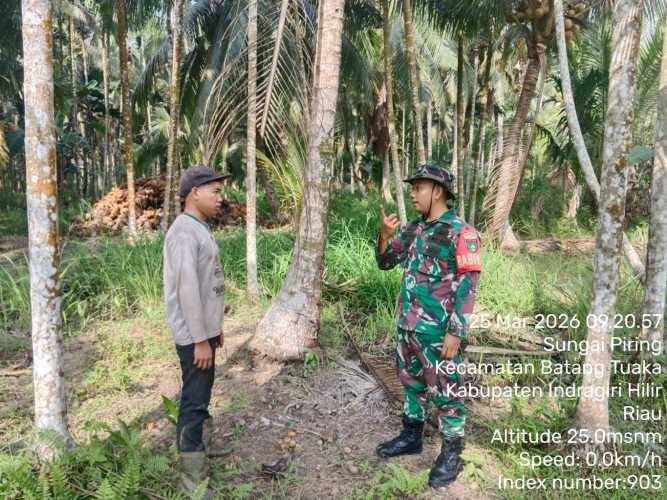 Patroli Tapal Batas Pasca Lebaran, Babinsa Sungai Piring Pastikan Wilayah Aman dan Terkendali