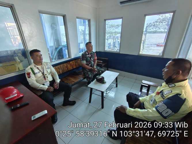Babinsa Pulau Burung Sinkronisasi Pelayanan Kamtibmas Bersama Sekuriti PT. RSUP