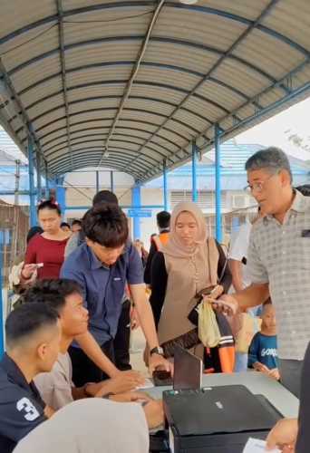 Pelayanan Pos Cek Tiket Pelindon Tembilahan Kembali Optimal, Keberangkatan Speedboat Menuju Batam Berjalan Lancar