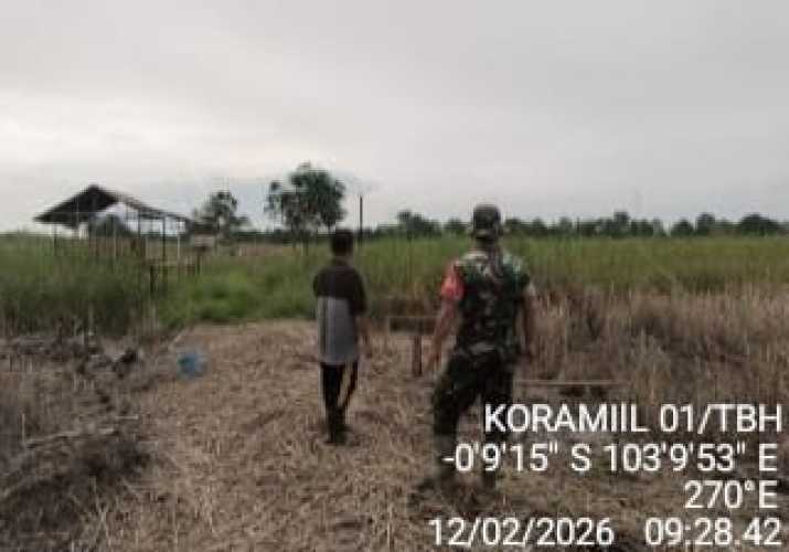 Serka Jondri Laksanakan Patroli dan Sosialisasi Tapal Batas di Sungai Beringin