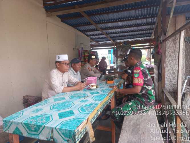 Babinsa Pulau Cawan Ajak Warga Melek Kamtibmas Lewat Pembinaan SDM