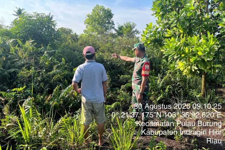 Babinsa Pulau Burung Gelar Patroli Intensif di Wilayah Binaan