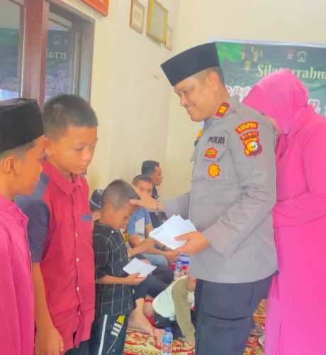 Sambut Ramadhan,Polsek Tembilahan Hulu Gelar Tausyiah dan Santuni Anak Yatim