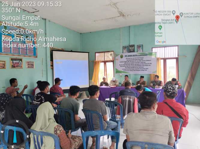 Babinsa Sosialisasi dan Tanya Jawab Bahaya Karhutlah