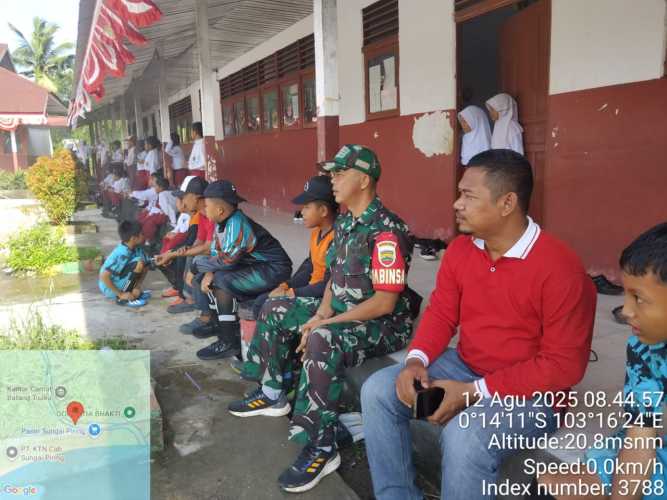 Babinsa Koramil 12/Btk Giat Komsos Kampung Pancasila Melalui Pertandingan Futsal Antar Sekolah Dasar