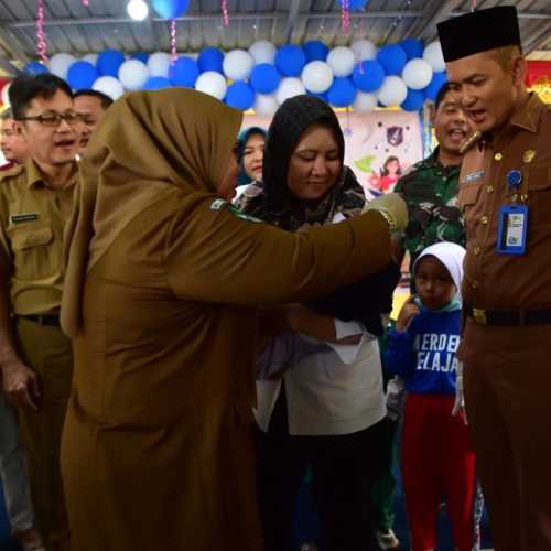 Rahmi Indrasuri Ingatkan Pentingnya PIN Polio Bagi Anak