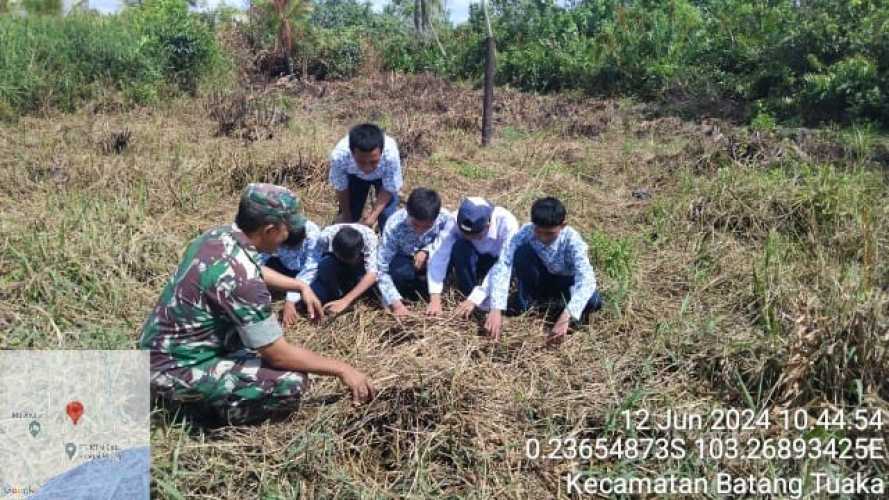 Sertu Januar Efendi Sosialisasi Penanganan Karhutlah Sejak Dini