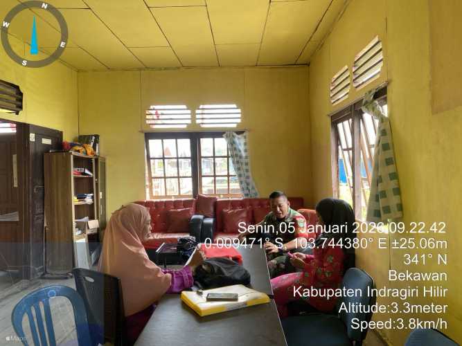 Babinsa Desa Bekawan melaksanakan penggalangan sosial demi pencapaian tujuan bersama