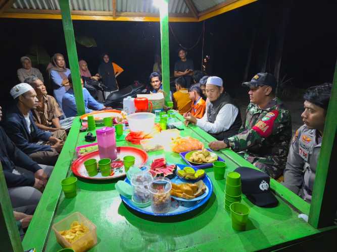 Babinsa Sungai Intan Gelar Patroli Ronda Malam Bersama Aparat Desa dan Bhabinkamtibmas