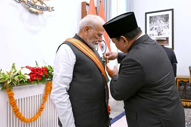 Presiden Prabowo Anugerahkan Bintang Republik Indonesia Adipurna kepada PM Narendra Modi
