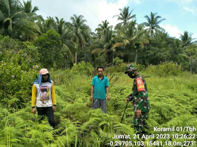 Babinsa Sungai Intan Tetap Pantau Karlahut dimasa Lebaran