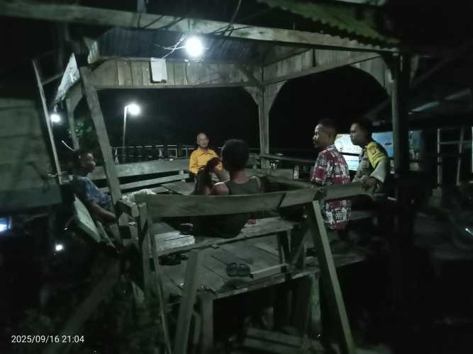 Keamanan Lingkungan Desa Pungkat Meningkat dengan Kunjungan Bhabinkamtibmas