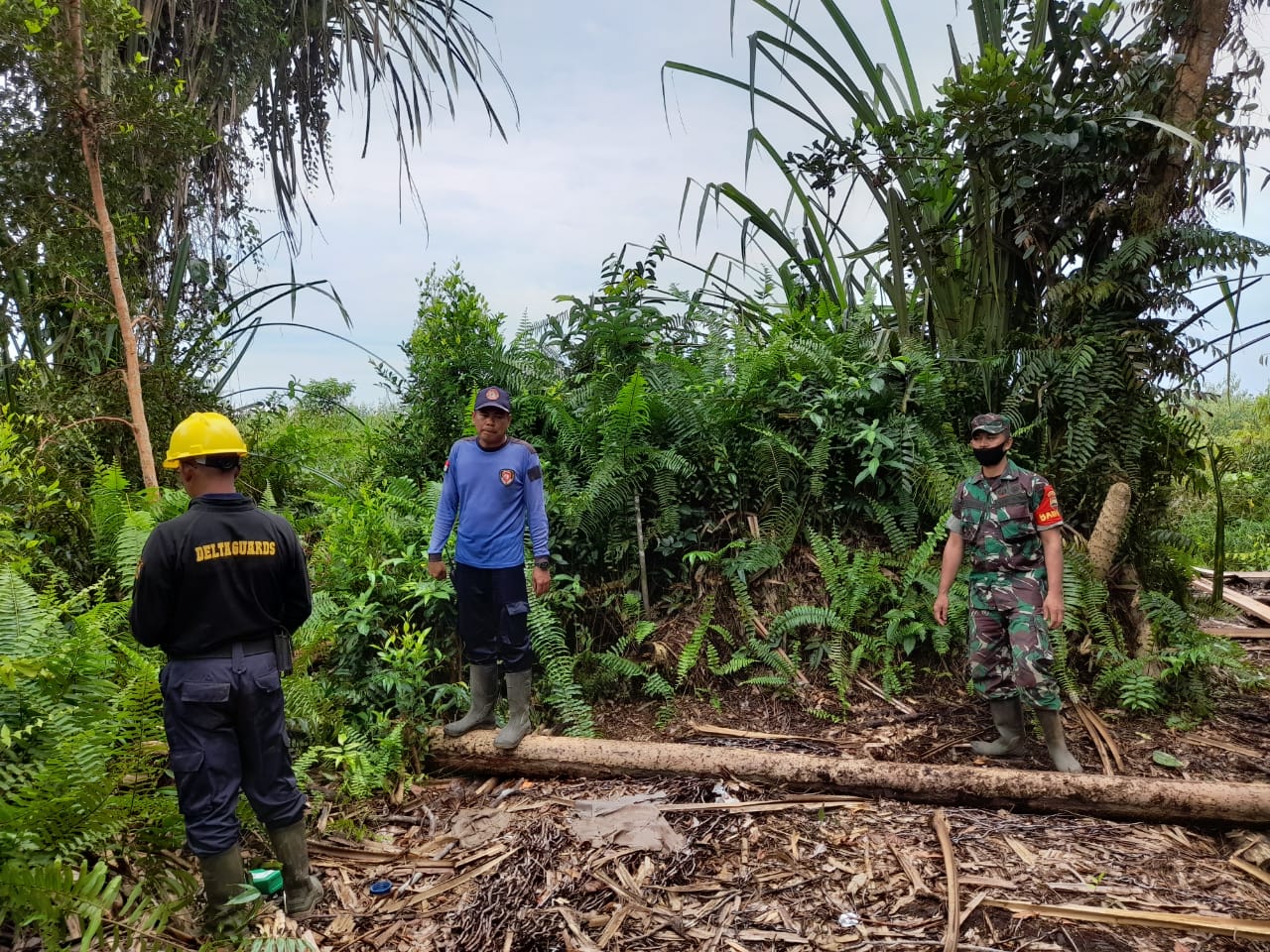 Serda Sahdi Idaman  Babinsa Koramil 05/Gas Kembali  Himbauan Karhutlah