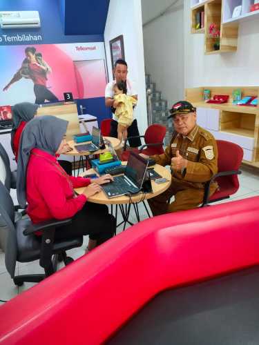 Provider Telkomsel Divre Tembilahan Mendukung Jalannya Program Kebersihan