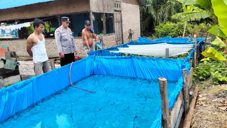 Personil Polsek Medang Deras Mendukung Program Pemerintah Meningkatkan Ketahanan Pangan