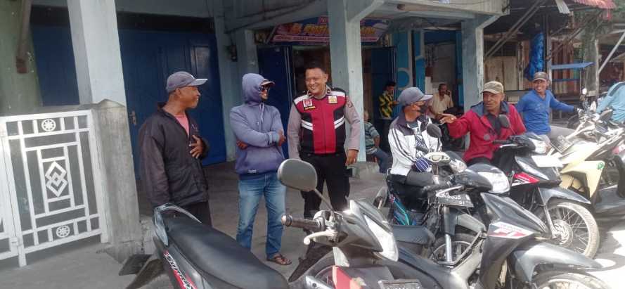 Kanit Sabhara Polsek Labuhan Ruku Laksanakan Sambang dan Cooling System untuk Menjaga Harkamtibmas