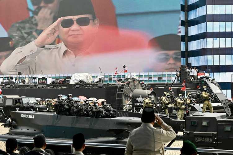 Presiden Prabowo Pimpin Upacara Peringatan HUT ke-80 TNI di Monas