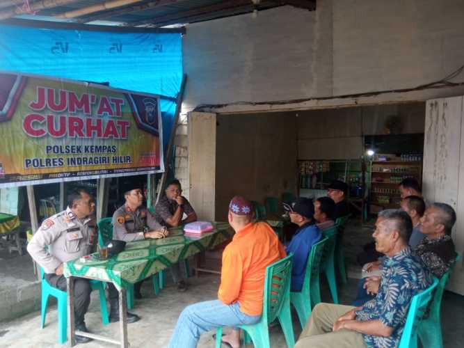 Jumat Curhat bersama Kapolsek Kempas, Sampaikan Pesan Pemilu Damai.