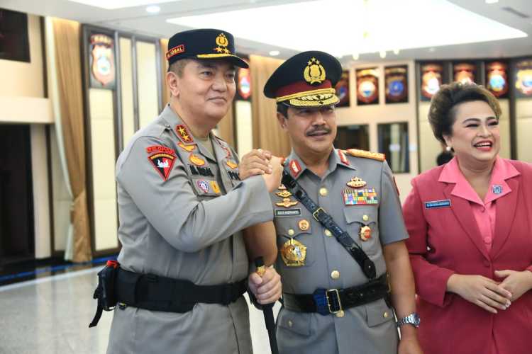 Irjen Iqbal Hadiri Sertijab dan Tradisi Pengantar Tugas Wakapolri Komjen Pol Prof. Dr. Gatot Eddy Pramono M.Si. di Jakarta.