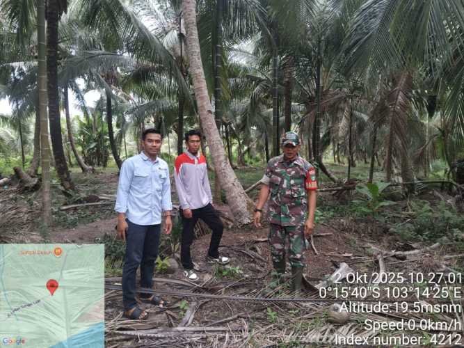 Babinsa Sertu Januar Laksanakan Patroli Tapal Batas di Sungai Piring