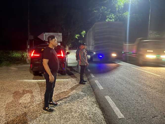 Giat Personil Polsek Lima Puluh: Patroli Mobile untuk Mengantisipasi Tawuran dan Geng Motor