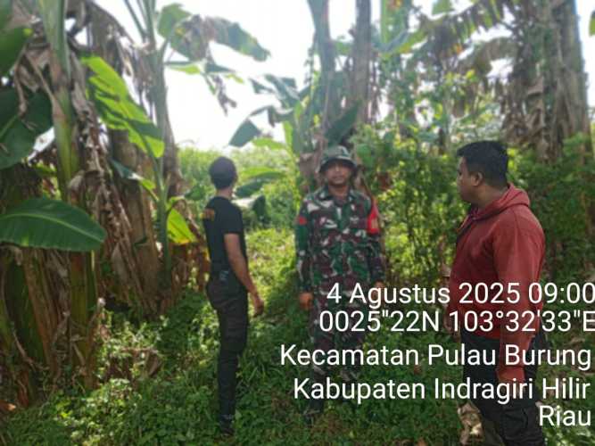 Babinsa Praka Anugrah Lanjutkan Patroli Pencegahan Karhutla di Inhil
