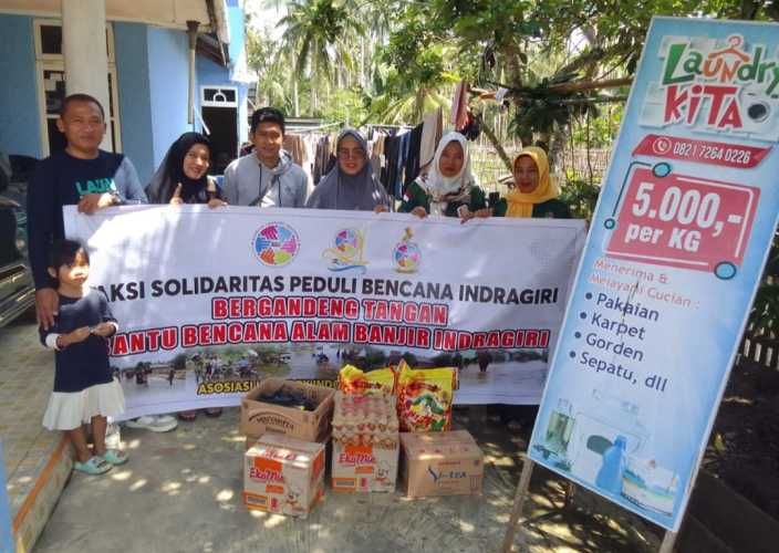 Asosiasi Laundry Indonesia Berikan Bantuan untuk Anggota yang Terkena Banjir di Tembilahan