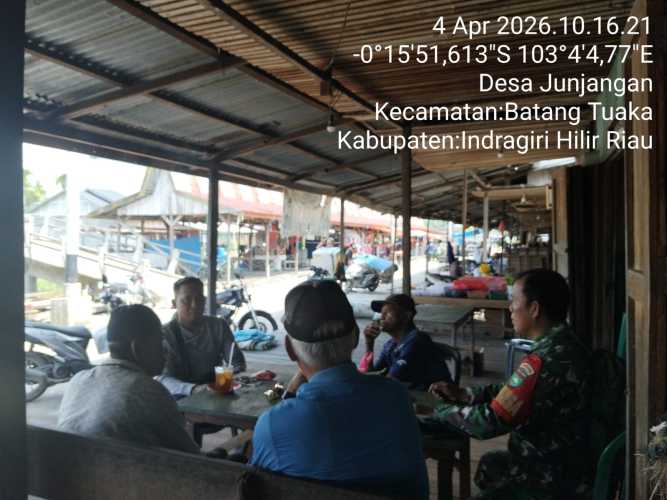 Babinsa Junjangan Aktif Turun ke Warga, Tekankan Pentingnya Keselamatan dalam Setiap Aktivitas