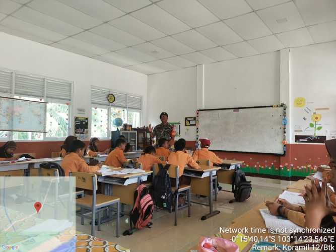 Babinsa Memberikan Motivasi Belajar Kepada Para Pelajar