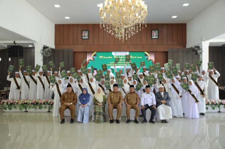 Bupati Asahan Wisuda 48 Orang Santri Lembaga Tahfidz Al-Qir'an Pemkab Asahan