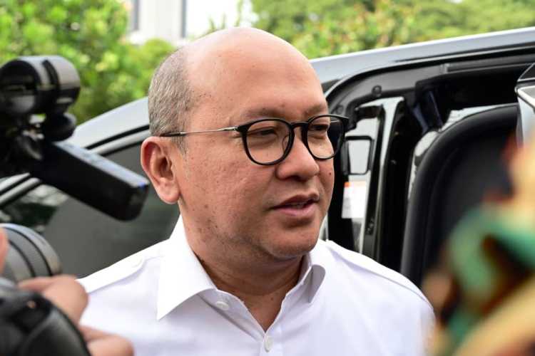 Panggil Menteri Investasi, Presiden Prabowo Terima Laporan Perkembangan Kampung Haji dan Penguatan Kinerja BUMN