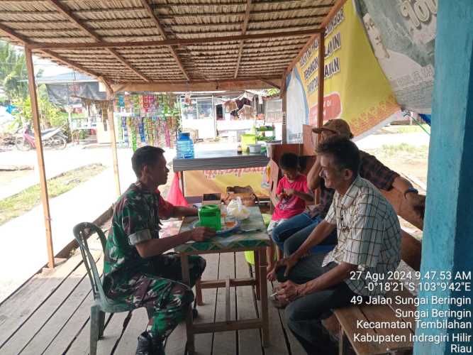 Anomali Cuaca, Babinsa Kelurahan Sungai Beringin Ingatkan Warga Menjaga Kesehatan