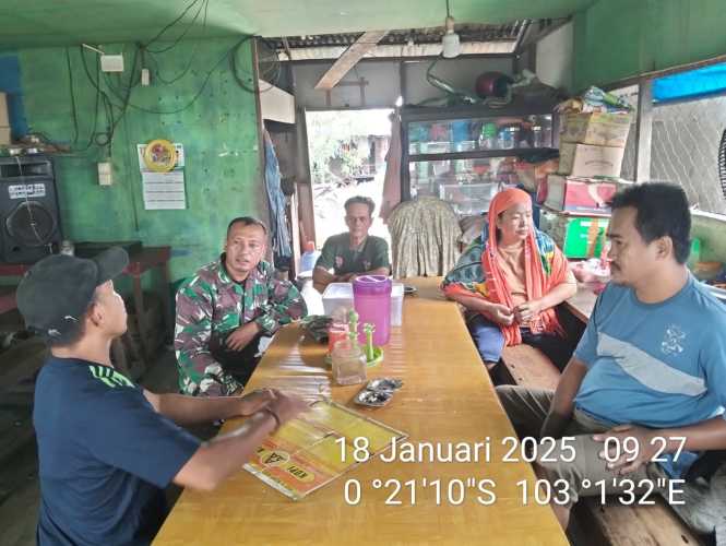 Babinsa Sebrang Tembilahan Gelar Penyuluhan Tanggap Banjir