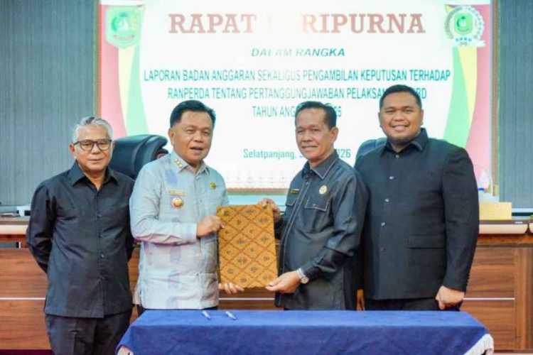 Ranperda APBD 2025 Disetujui, Pemkab Meranti Komitmen Tindak Lanjuti Catatan DPRD