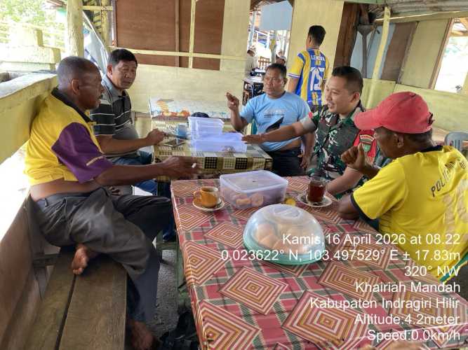 Babinsa Mandah Bangun Kebersamaan dan Harmoni Melalui Komunikasi yang Selaras