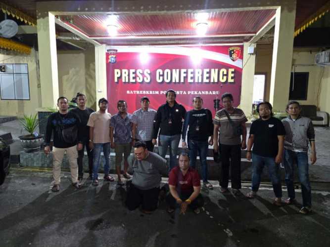 Dua Debt Kolektor di Pekanbaru Gelapkan Motor Konsumen dengan Modus Top Up