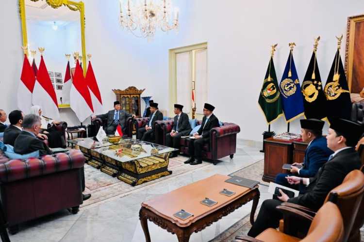 Presiden Prabowo Terima Sekjen Liga Muslim Dunia