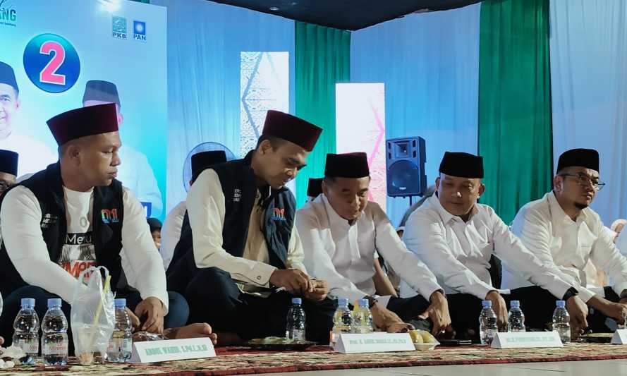 Paslon Bermarwah dan Fermadani Didukung UAS, Puluhan Ribu Massa Padati Lapangan Gadjah Mada