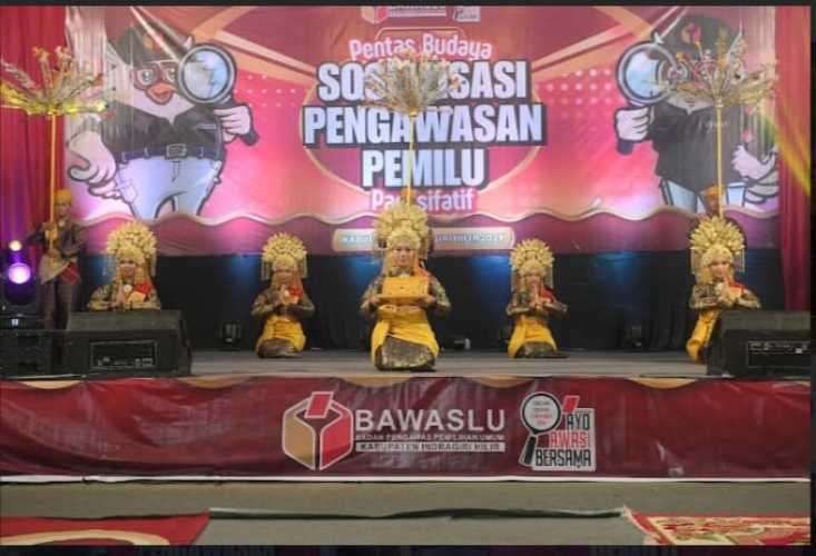 Bawaslu Inhil Selenggarakan Pentas Budaya Sosialisasi Pengawasan Pemilu Partisipatif