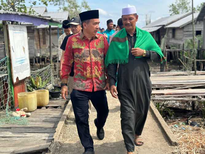 Maulid Nabi di Masjid Nurul Falah, DR Ferryandi Serukan Pentingnya Pendidikan untuk Generasi Muda