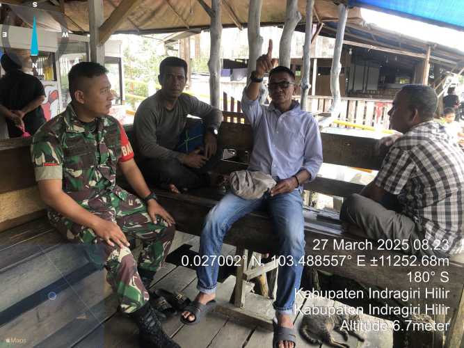 Babinsa Desa Bekawan Menjaga Kedekatan Emosional dengan Warga Jaga Kamtibmas
