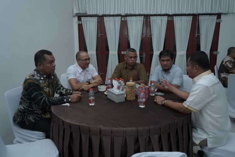 Kasdim 0208 Hadiri Open House Wakil Bupati Asahan