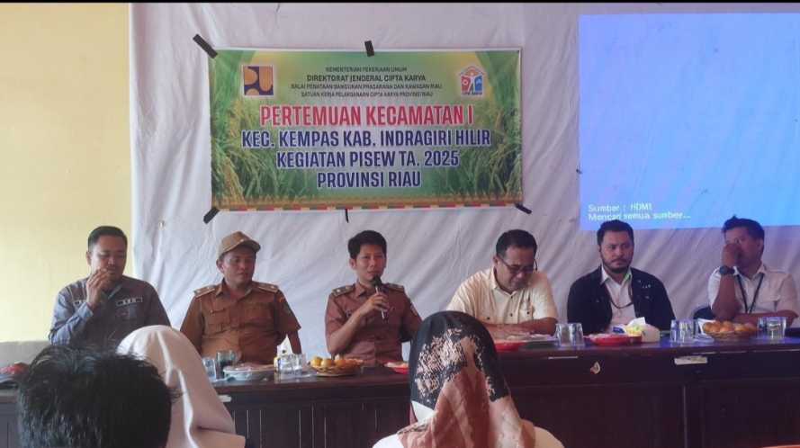 Balai Penataan Bangunan Prasarana dan Kawasan Riau Gelar Pertemuan Persiapan PISEW 2025 di Desa Bayas Jaya
