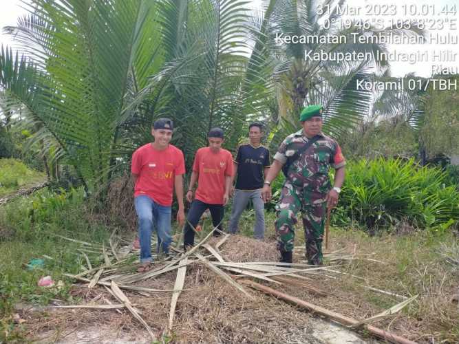 Bulan puasa tidak kendorkan semangat sertu haris moni lakukan patroli karlahut